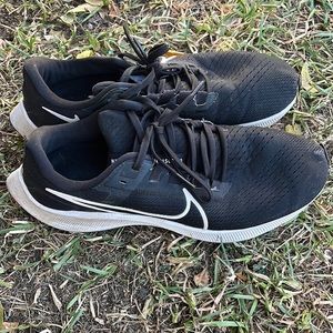 Nike Air Zoom Pegasus 38
Women's Road Running Shoes